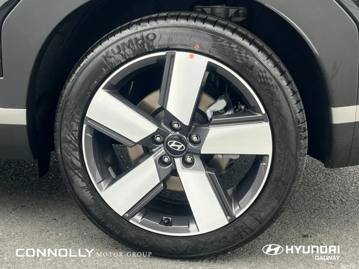 Hyundai Santa Fe SUV, Petrol Plug-in Hybrid, 2026, Black