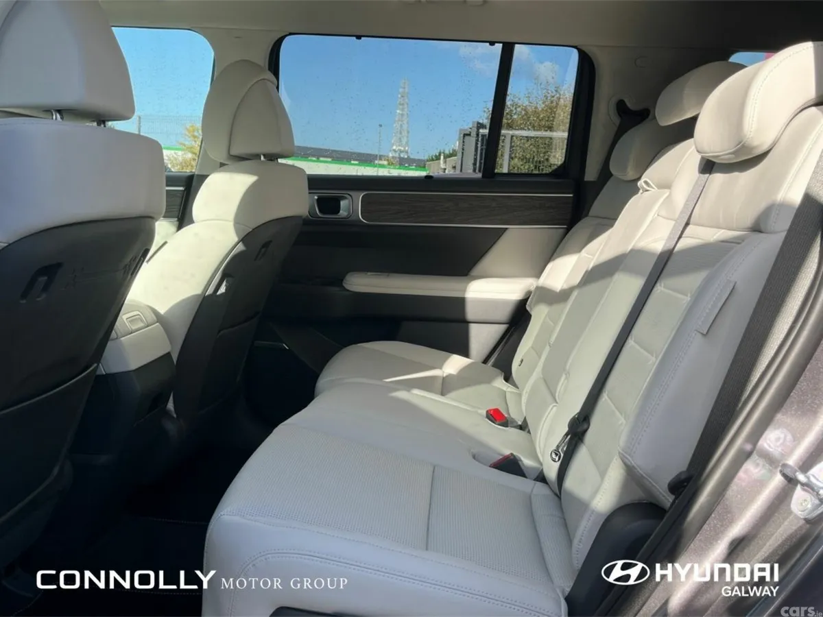 Hyundai Santa Fe SUV, Petrol Plug-in Hybrid, 2026, Blue