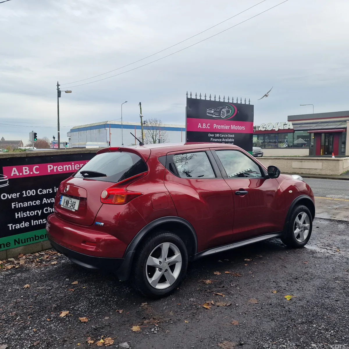Nissan Juke SUV, Diesel, 2011, Red
