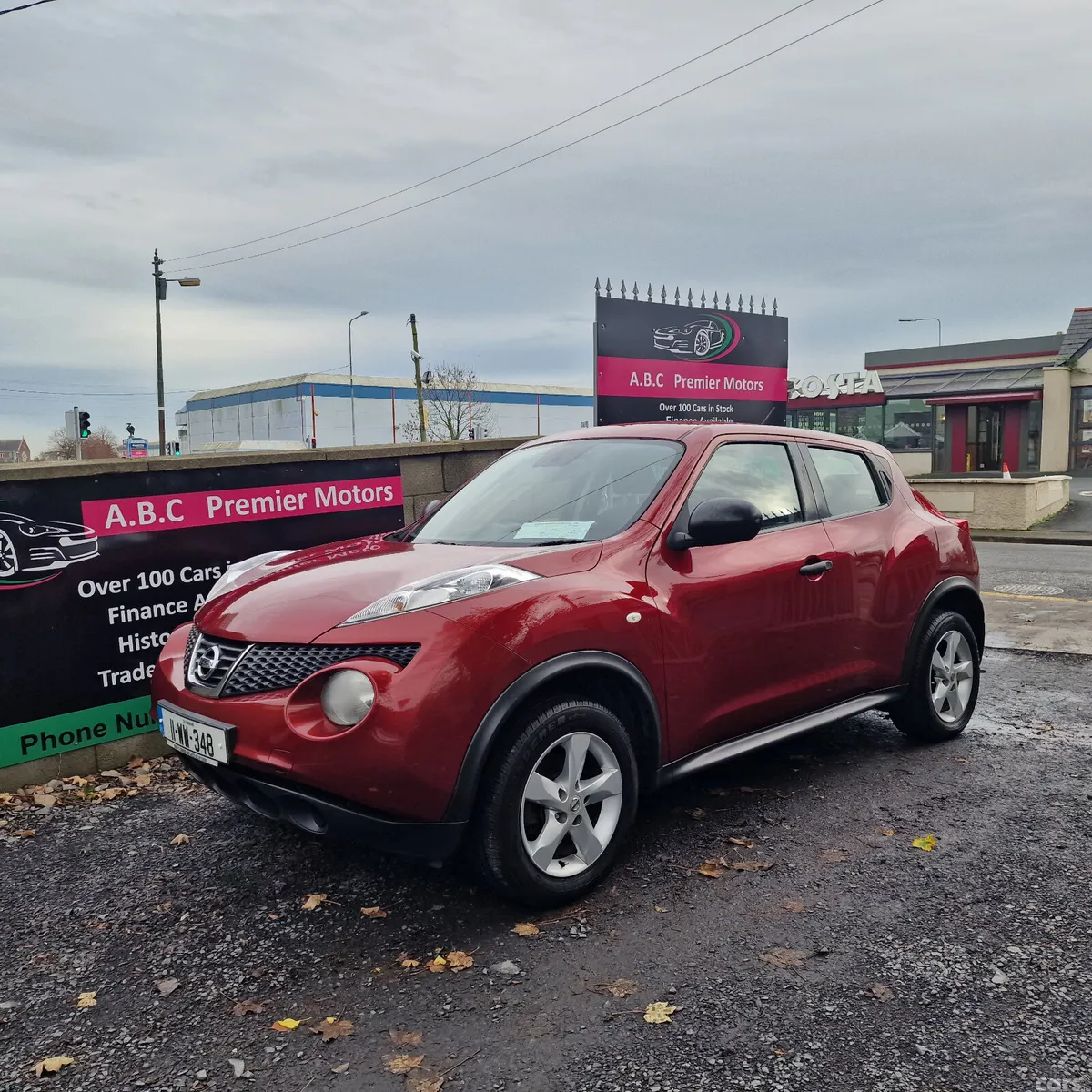 Nissan Juke SUV, Diesel, 2011, Red