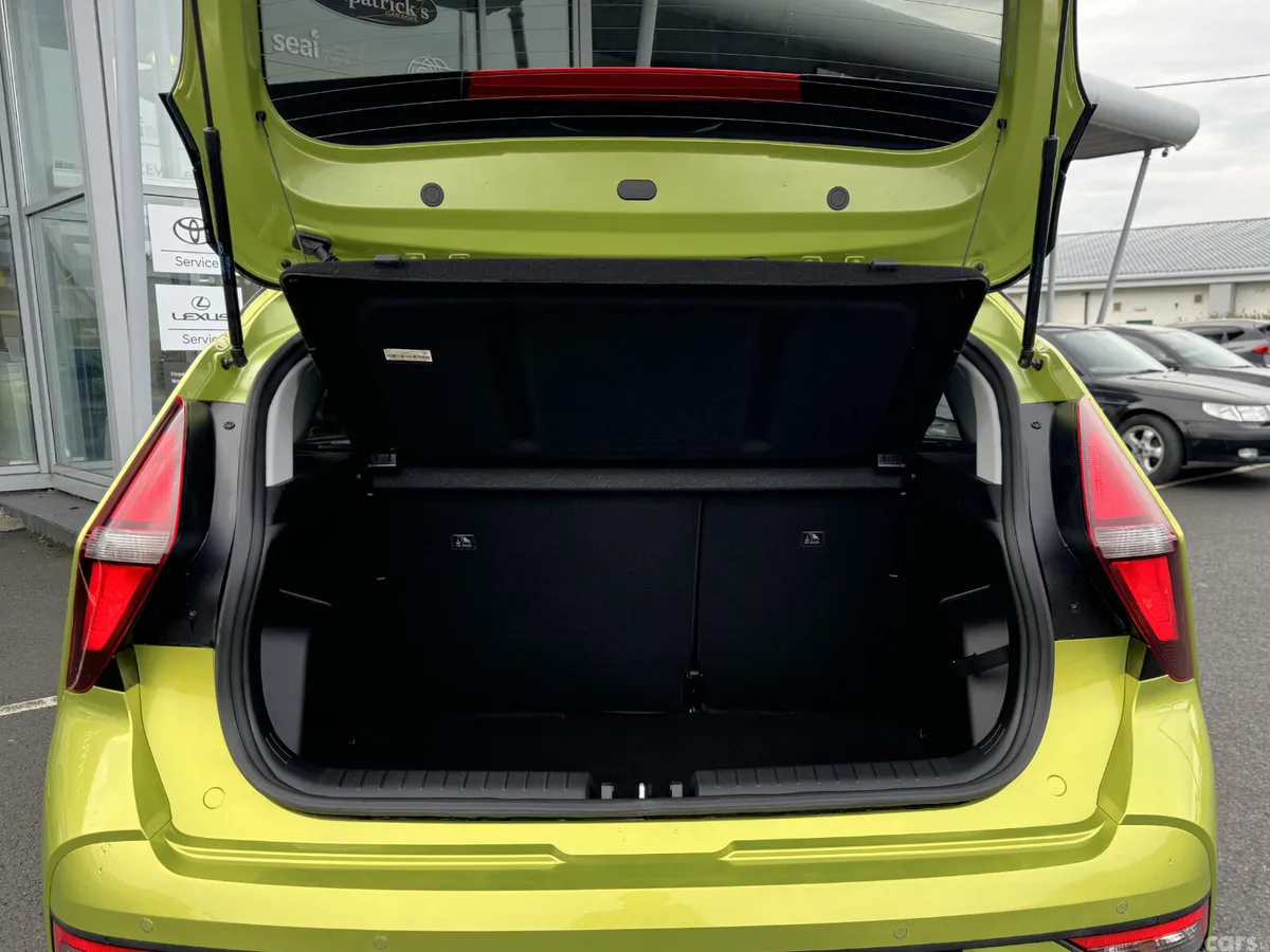 Hyundai Bayon Hatchback, Petrol, 2027, Yellow