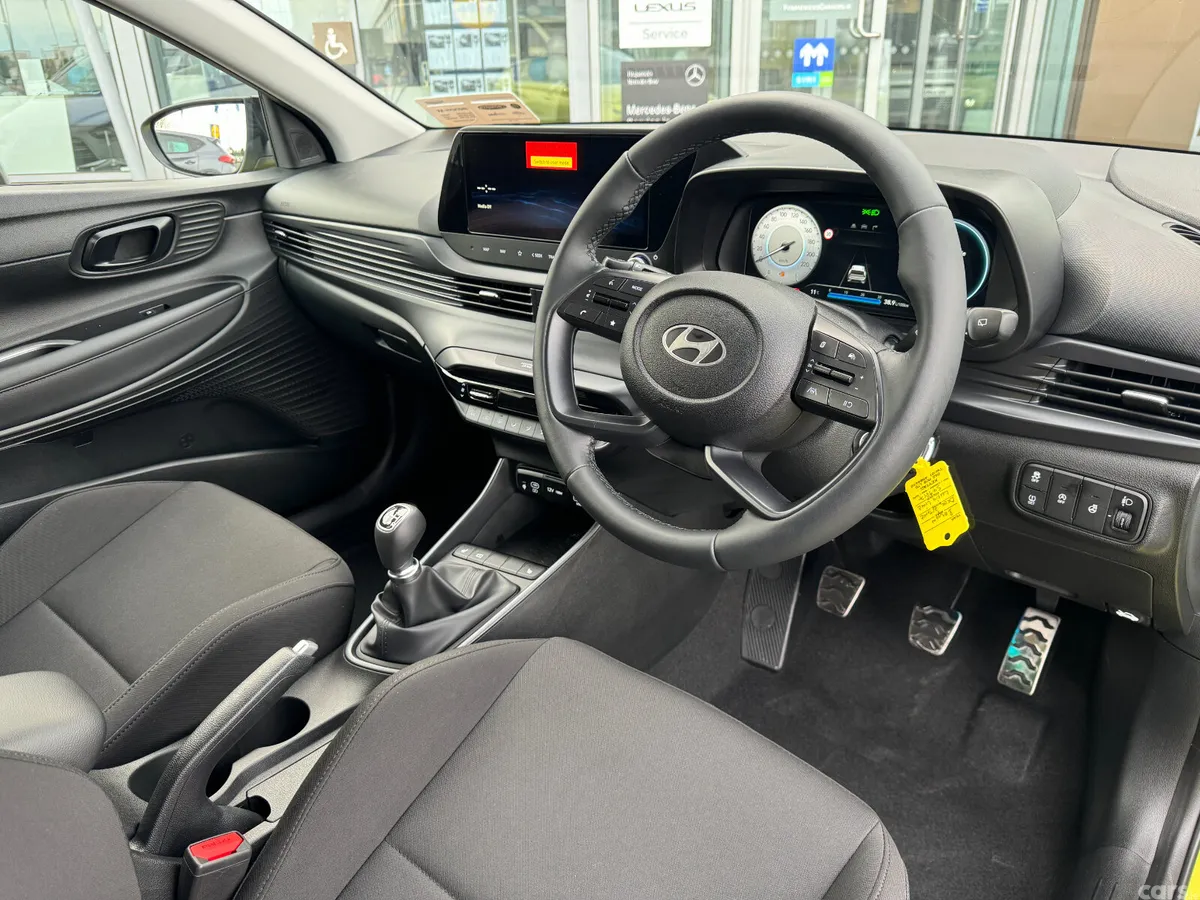 Hyundai Bayon Hatchback, Petrol, 2027, Yellow