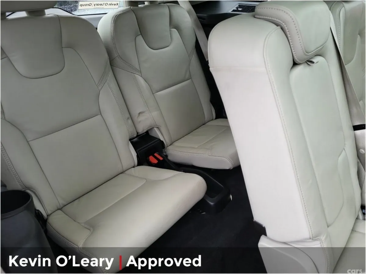Volvo XC90 SUV, Petrol Plug-in Hybrid, 2023, Grey