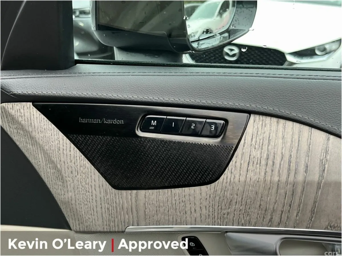 Volvo XC90 SUV, Petrol Plug-in Hybrid, 2023, Grey
