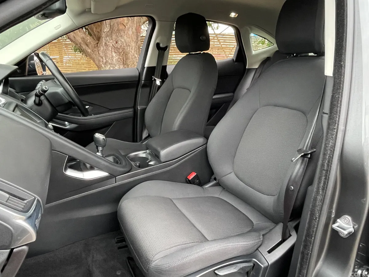 Jaguar E-Pace SUV, Diesel, 2019, Grey