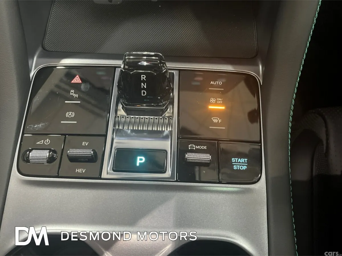 BYD SEAL U SUV, Petrol Hybrid, 2025, Blue