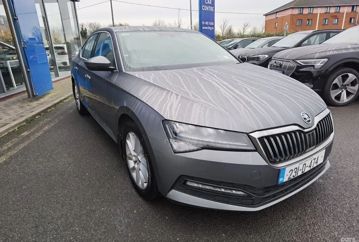 Skoda Superb Saloon, Diesel, 2023, Grey