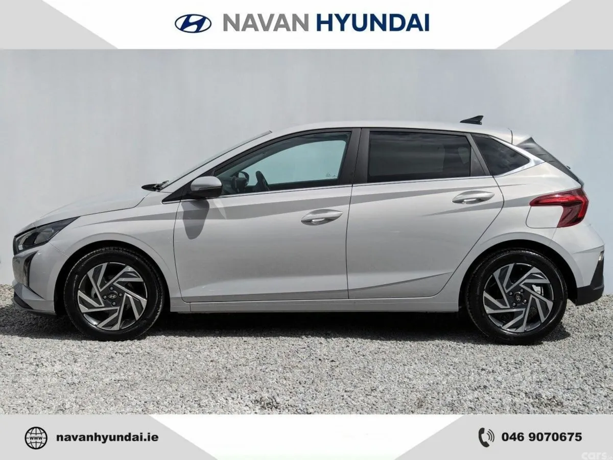 Hyundai i20 Hatchback, Petrol, 2027, Grey
