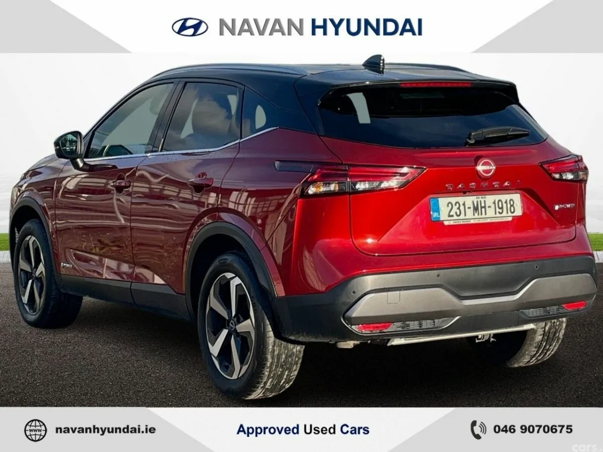 Nissan Qashqai MPV, Petrol Hybrid, 2023, Red