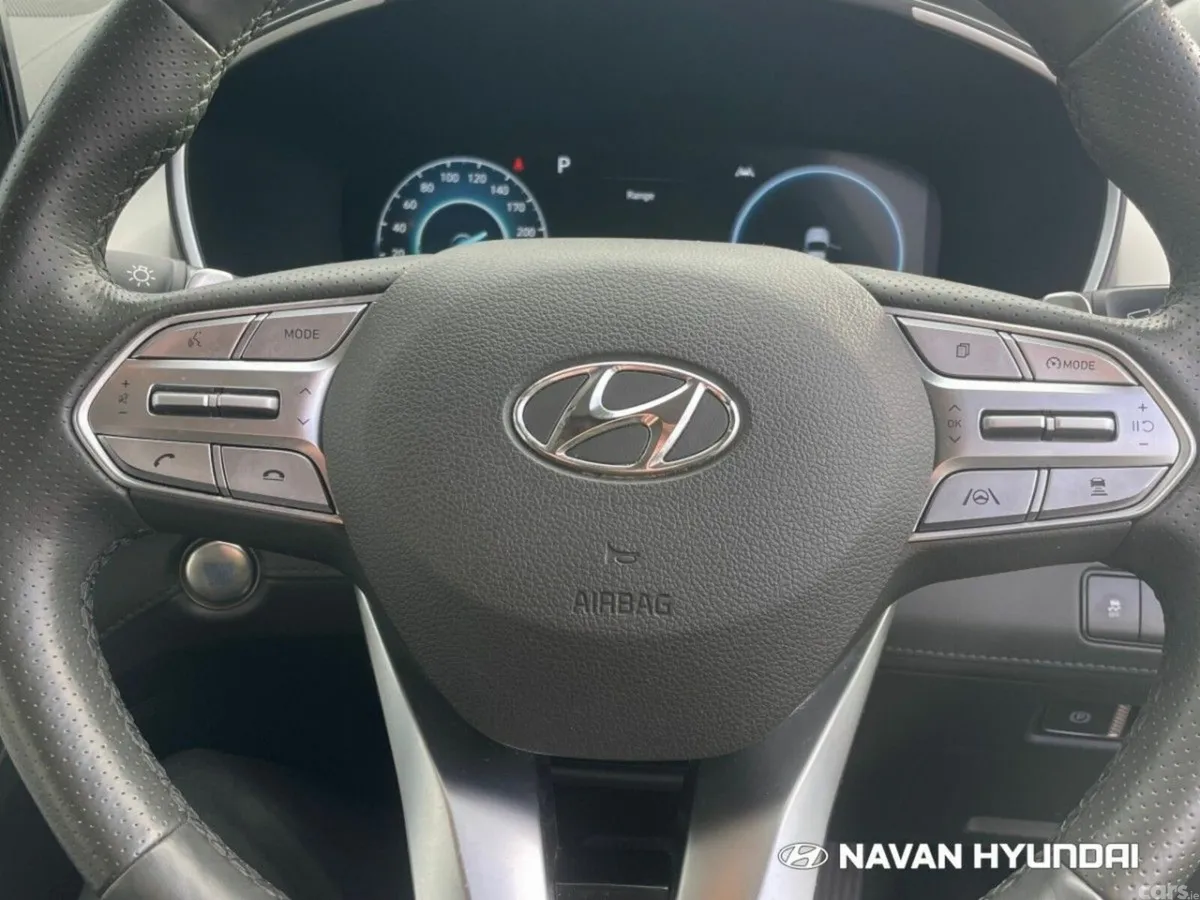 Hyundai Santa Fe SUV, Petrol Plug-in Hybrid, 2023, White