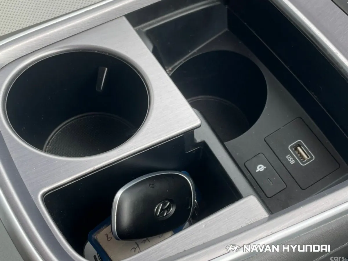 Hyundai Santa Fe SUV, Petrol Plug-in Hybrid, 2023, White