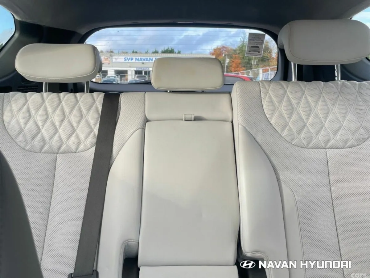 Hyundai Santa Fe SUV, Petrol Plug-in Hybrid, 2023, White