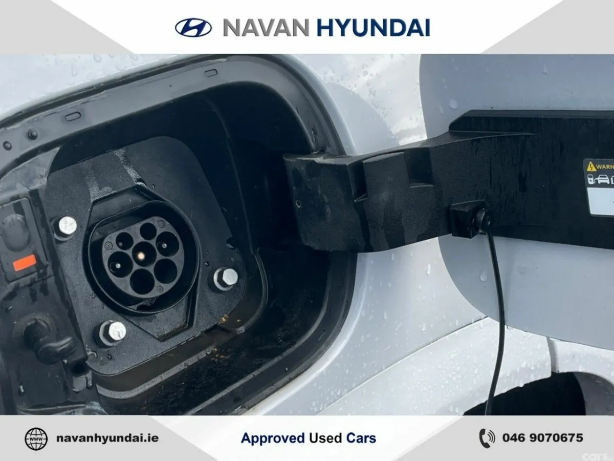Hyundai Santa Fe SUV, Petrol Plug-in Hybrid, 2023, White