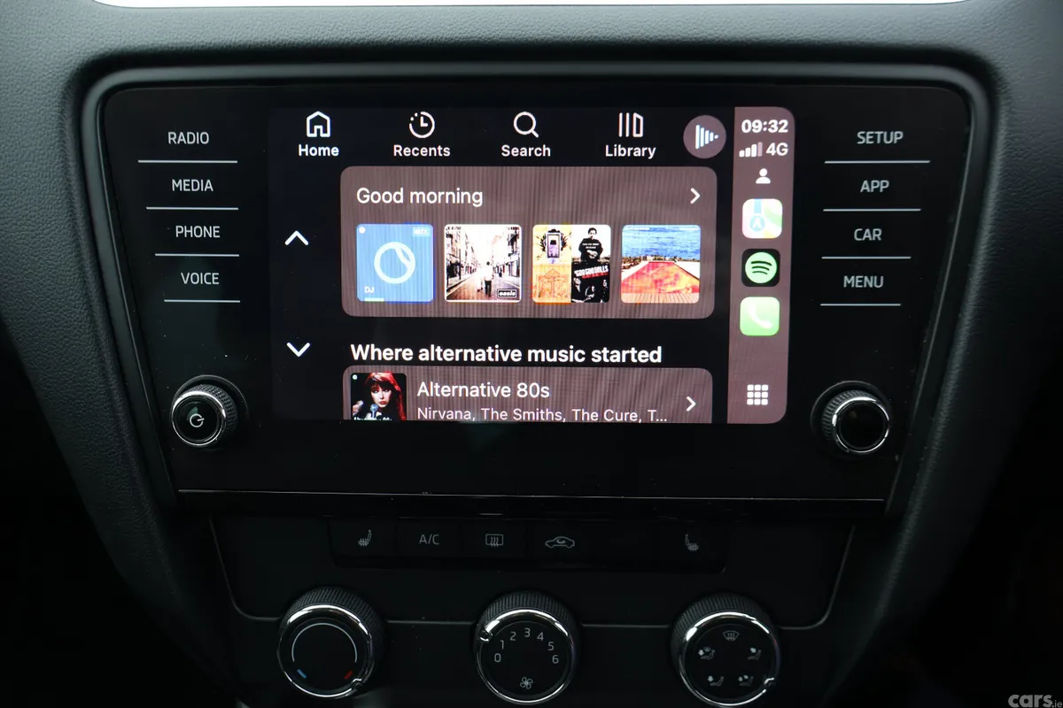 Skoda Octavia Saloon, Diesel, 2020, Black
