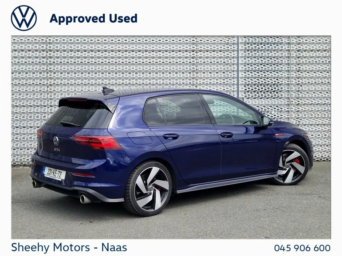 Volkswagen Golf Hatchback, Petrol, 2023, Blue