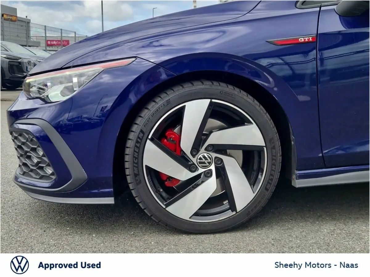 Volkswagen Golf Hatchback, Petrol, 2023, Blue