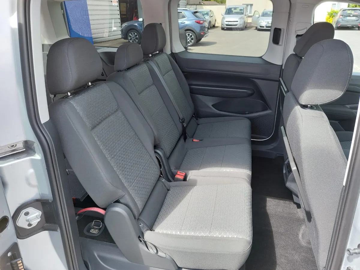 Ford Tourneo Custom MPV, Diesel, 2026, Silver