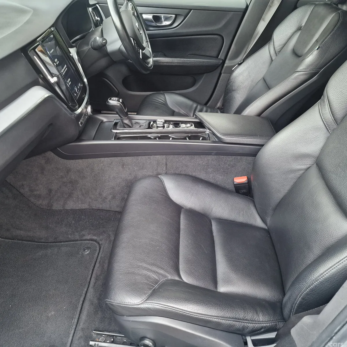 Volvo V60 Estate, Diesel, 2019, Grey