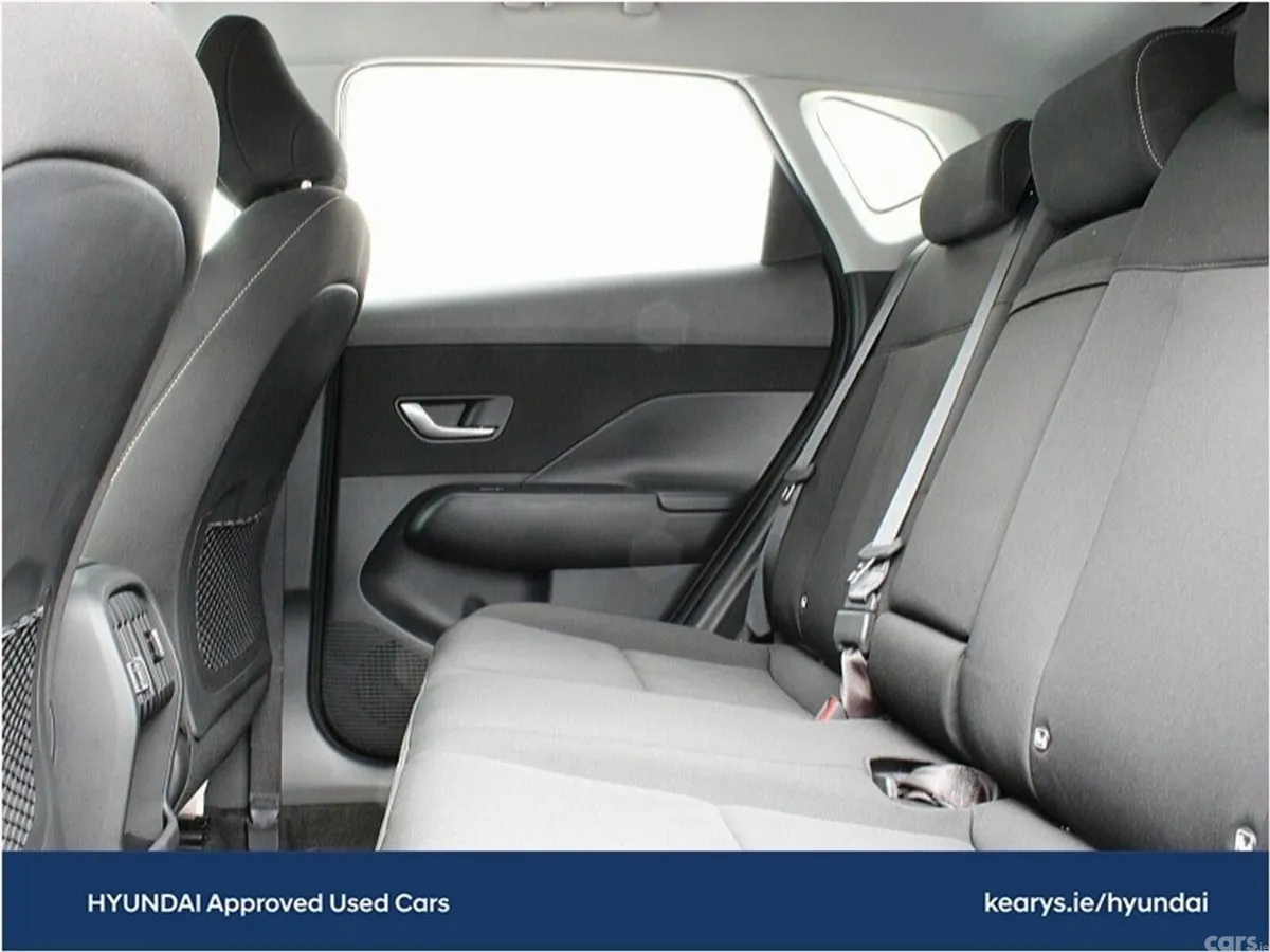 Hyundai KONA Hatchback, Petrol, 2027, Black