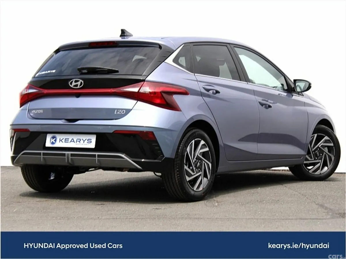 Hyundai i20 Hatchback, Petrol, 2027, Blue