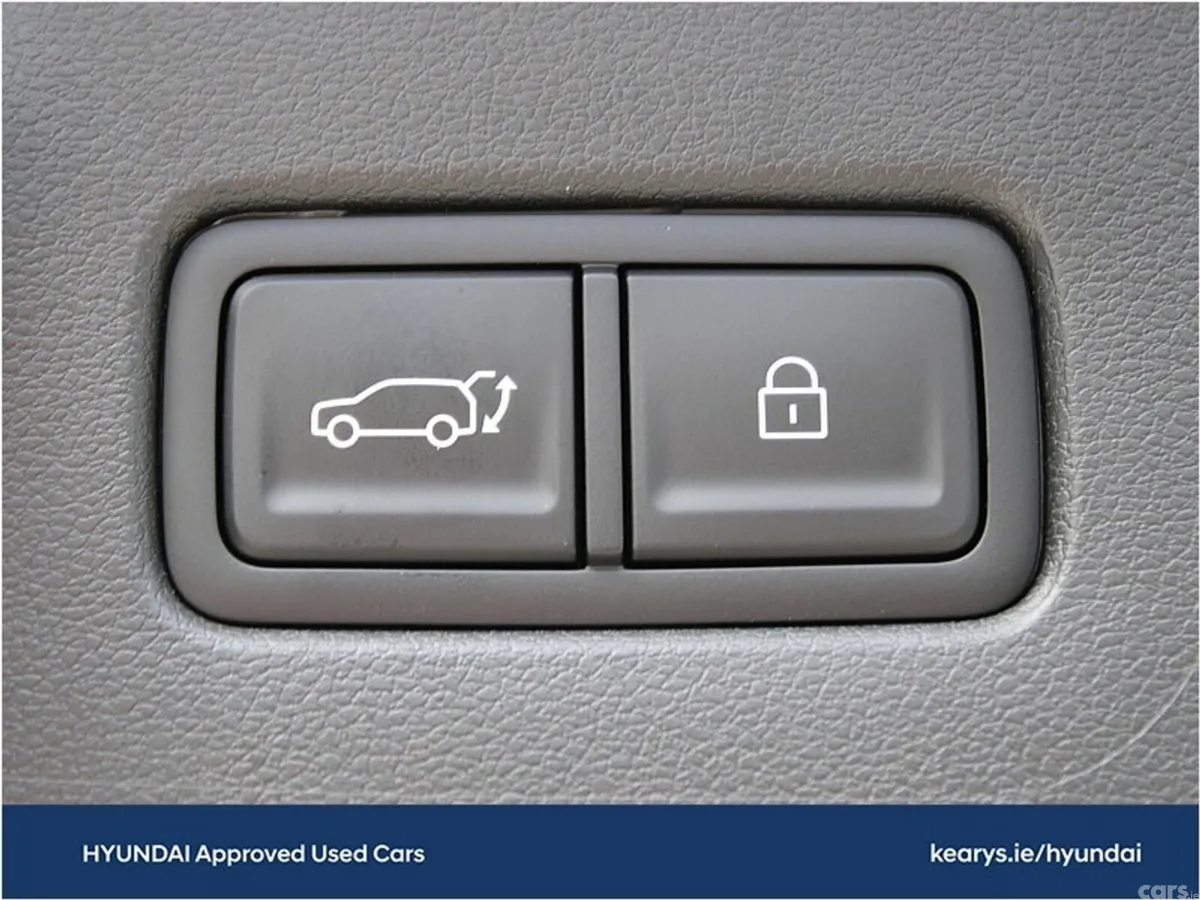Hyundai Santa Fe SUV, Petrol Plug-in Hybrid, 2027, Silver