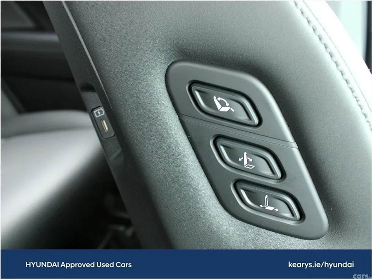 Hyundai Santa Fe SUV, Petrol Plug-in Hybrid, 2027, Silver