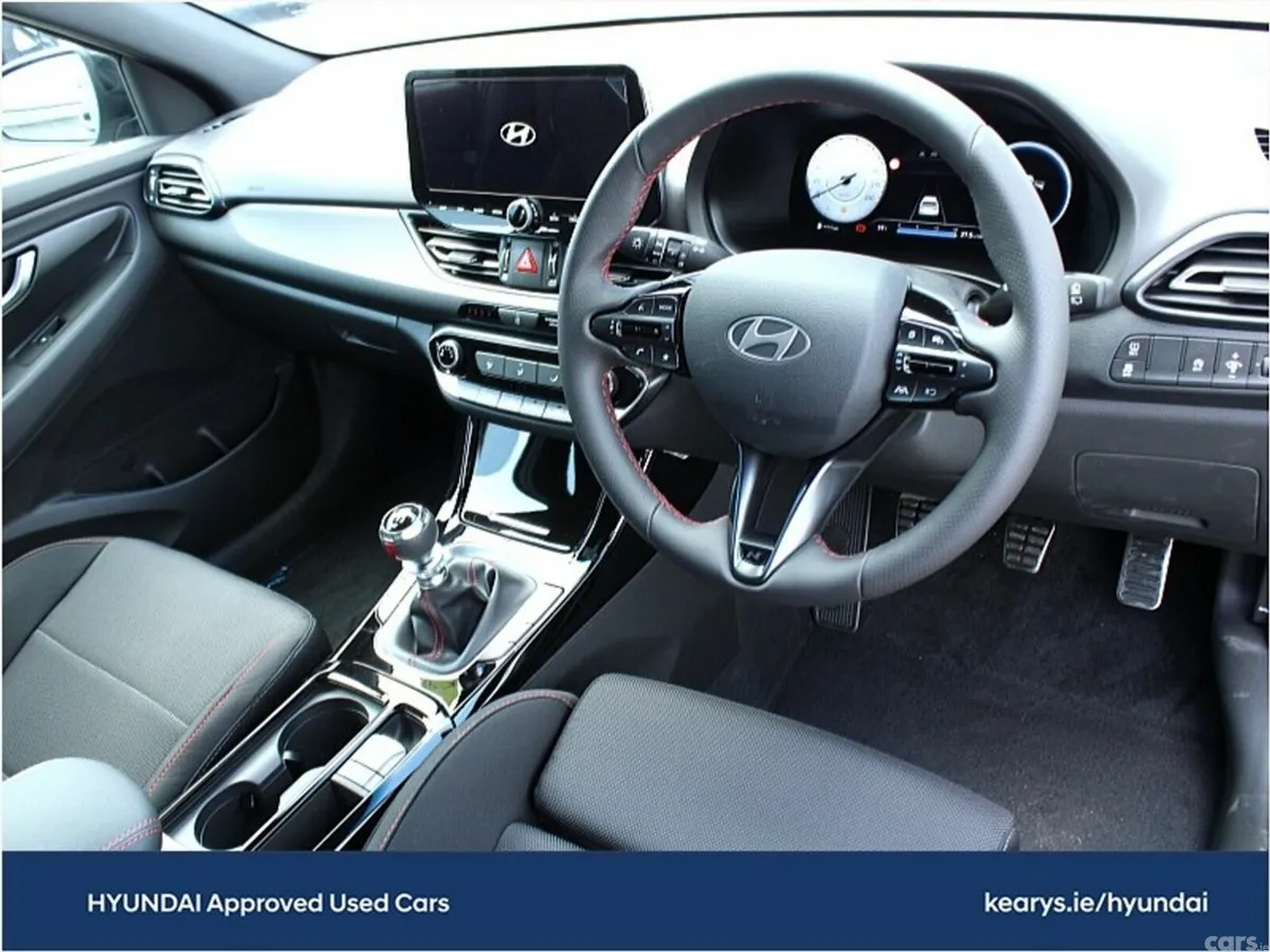 Hyundai i30 Hatchback, Petrol, 2027, Green