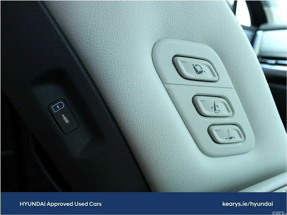 Hyundai Santa Fe SUV, Petrol Hybrid, 2027, Black