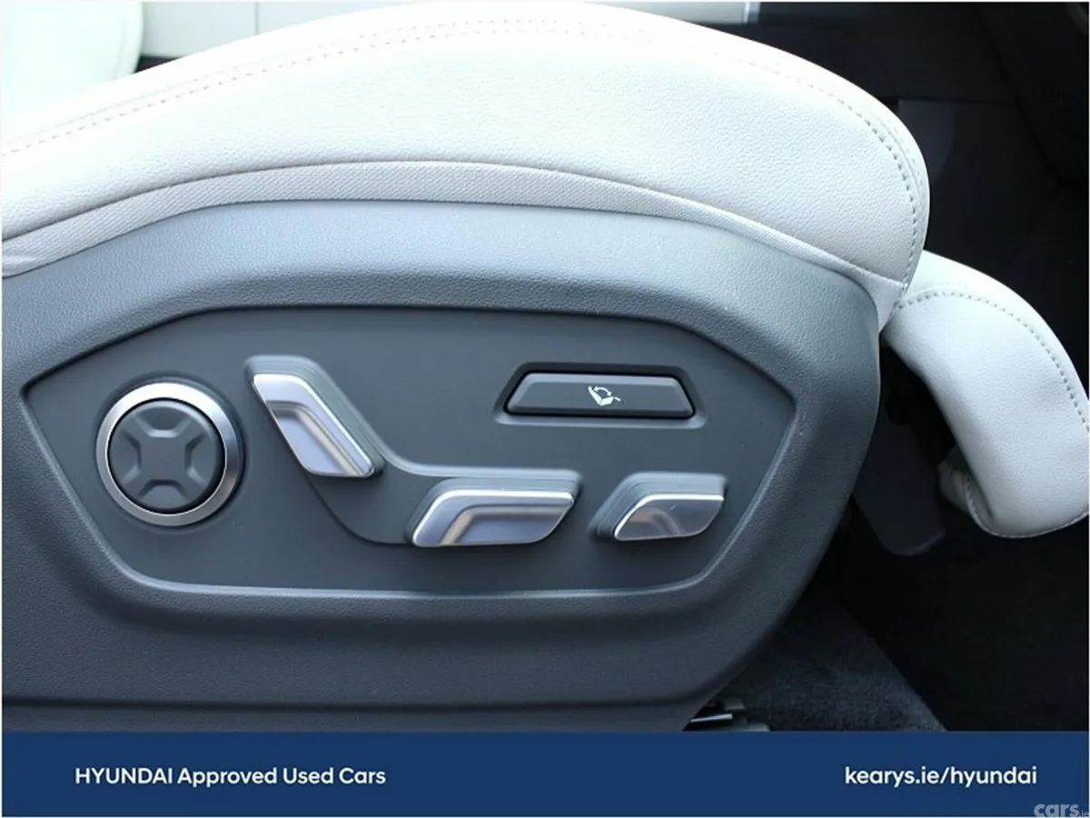Hyundai Santa Fe SUV, Petrol Hybrid, 2027, Black