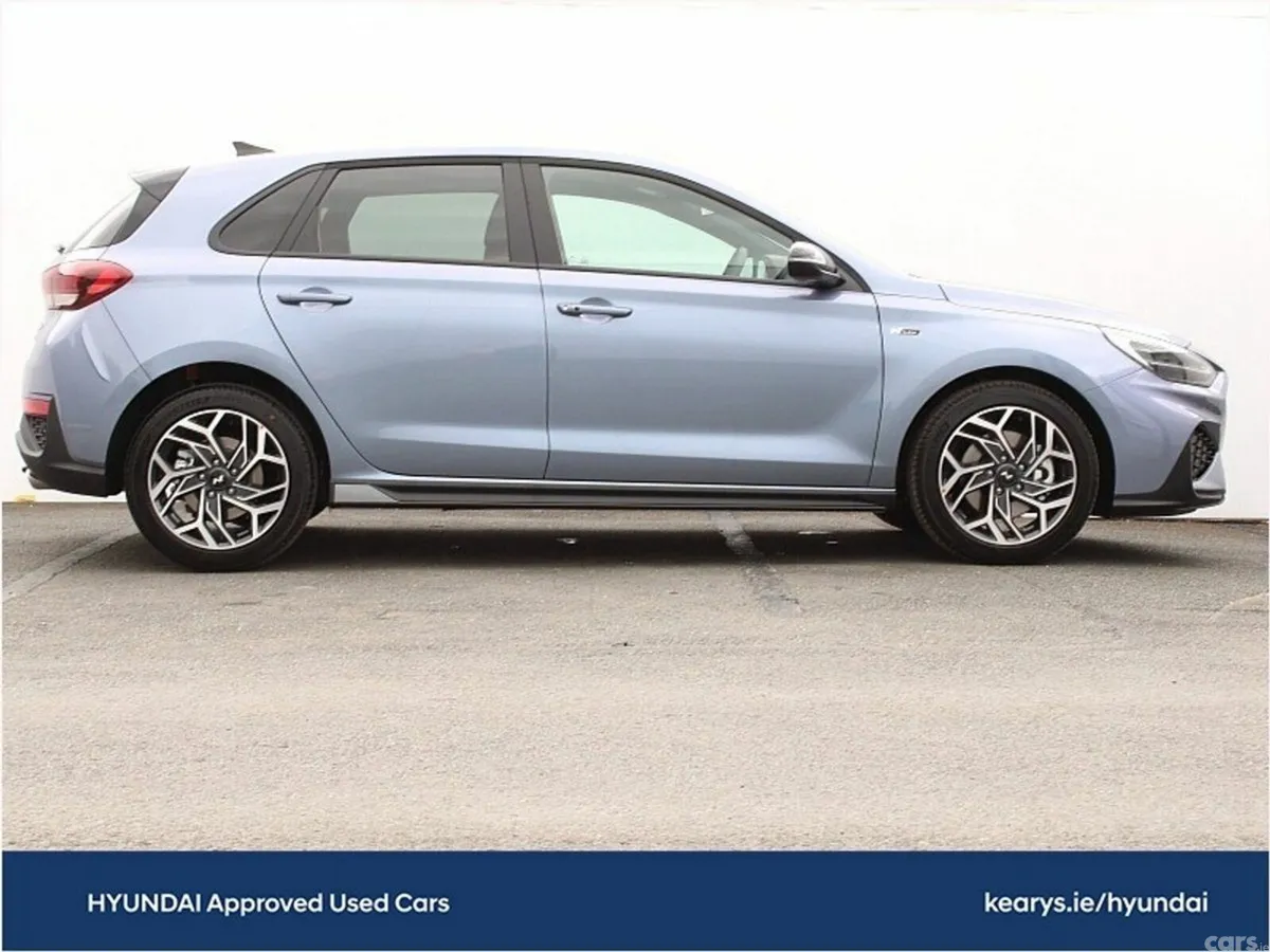Hyundai i30 Hatchback, Petrol, 2027, Blue