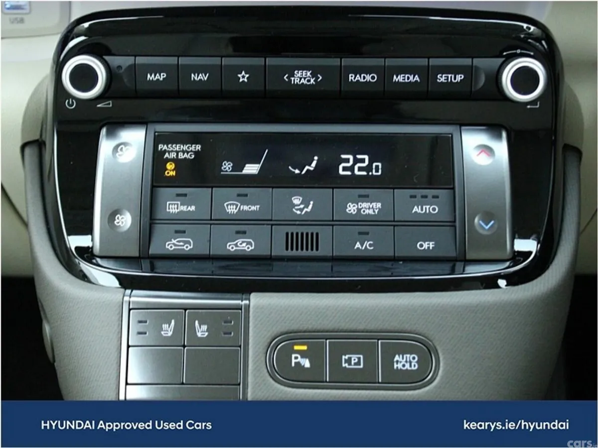 Hyundai INSTER SUV, Electric, 2027, Yellow