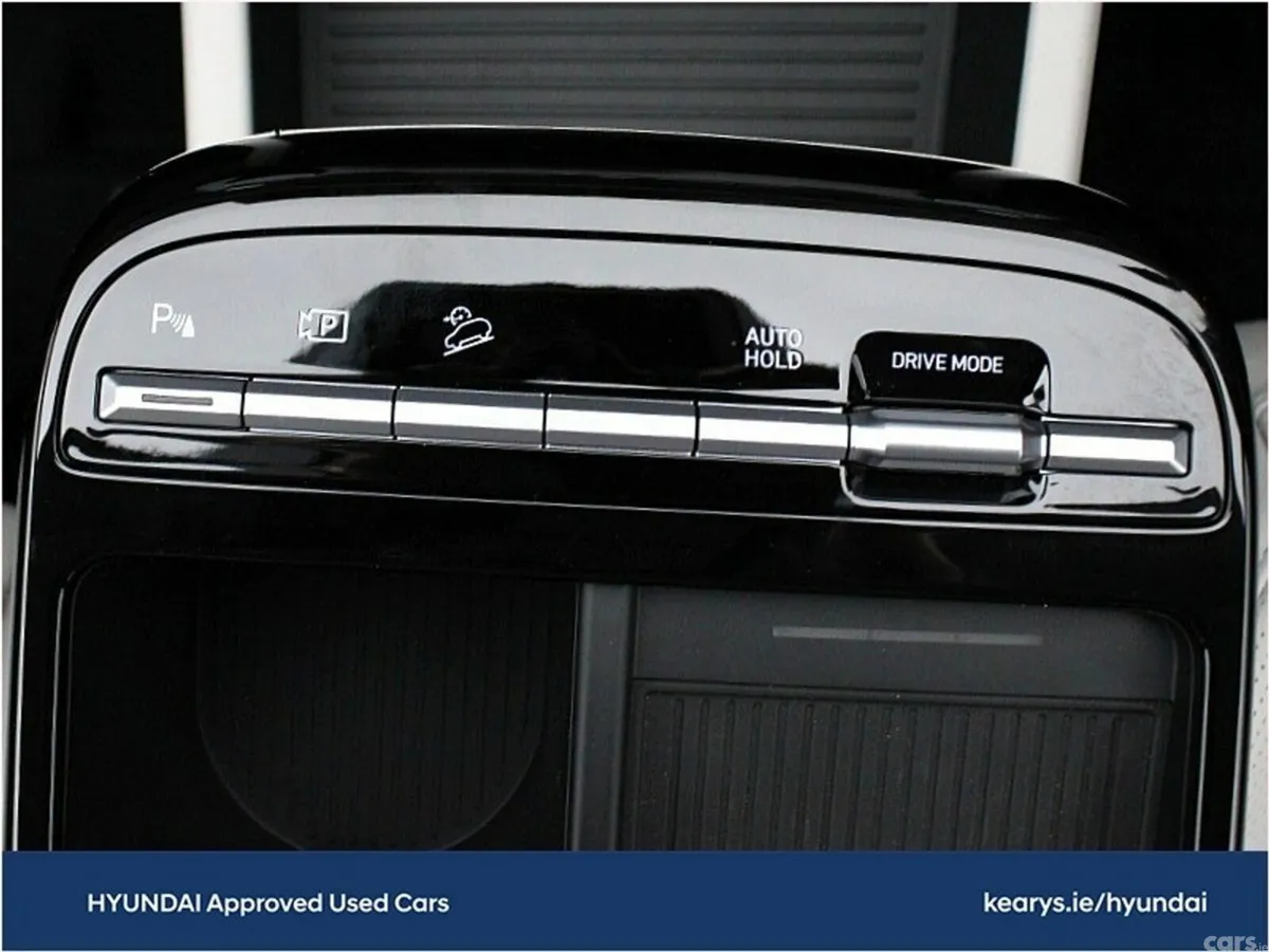 Hyundai Tucson SUV, Petrol Hybrid, 2027, Green