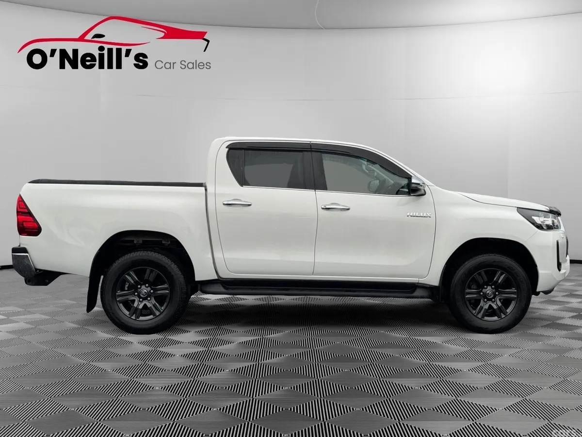 Toyota Hilux Pick Up, Diesel, 2023, White