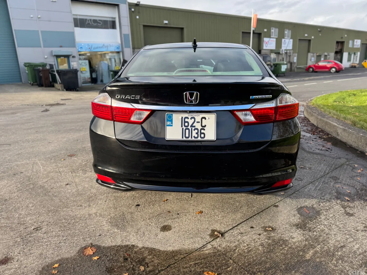Honda Grace Saloon, Petrol Hybrid, 2016, Black