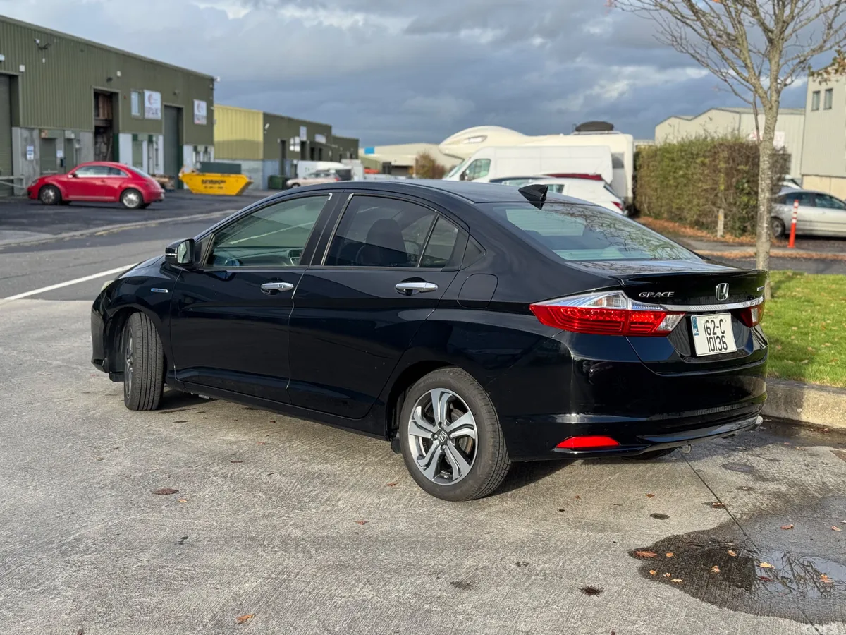 Honda Grace Saloon, Petrol Hybrid, 2016, Black