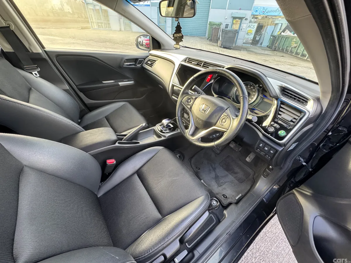 Honda Grace Saloon, Petrol Hybrid, 2016, Black