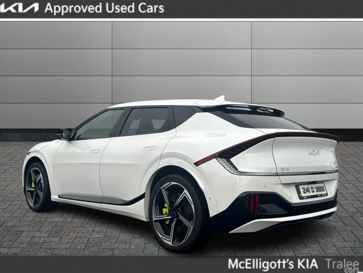 Kia EV6 SUV, Electric, 2024, White