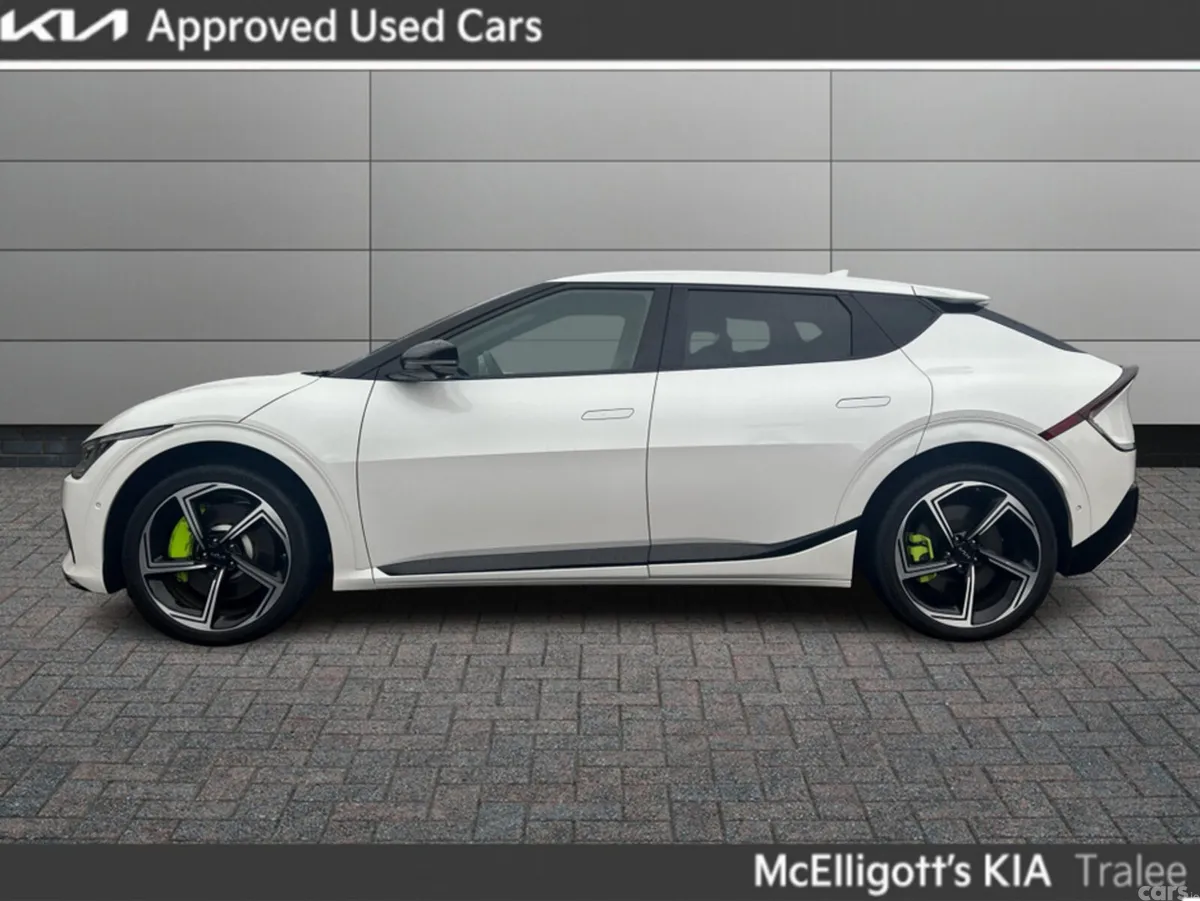 Kia EV6 SUV, Electric, 2024, White