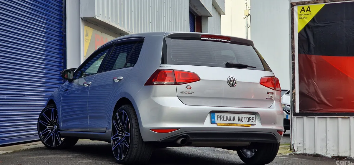 Volkswagen Golf Hatchback, Petrol, 2014, Silver