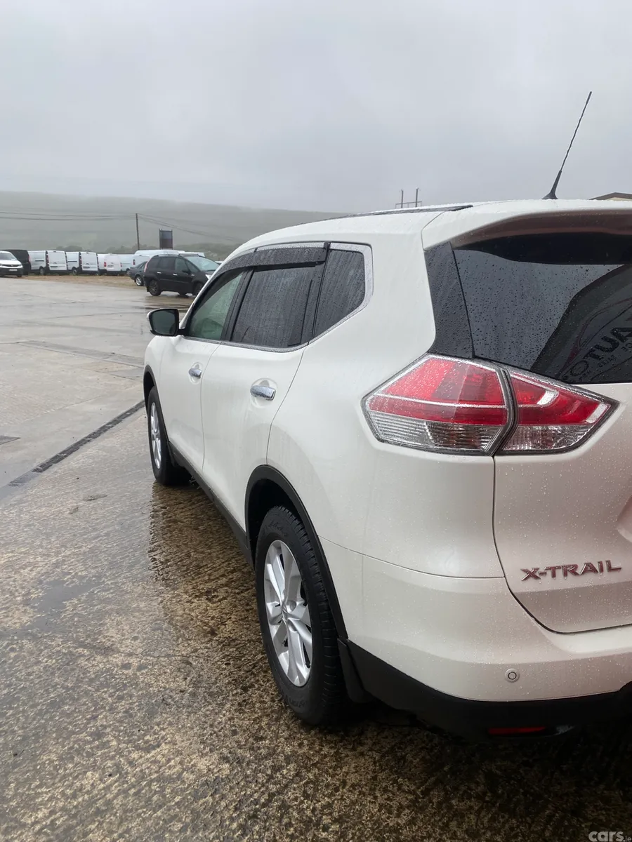 Nissan X-Trail SUV, Diesel, 2015, White