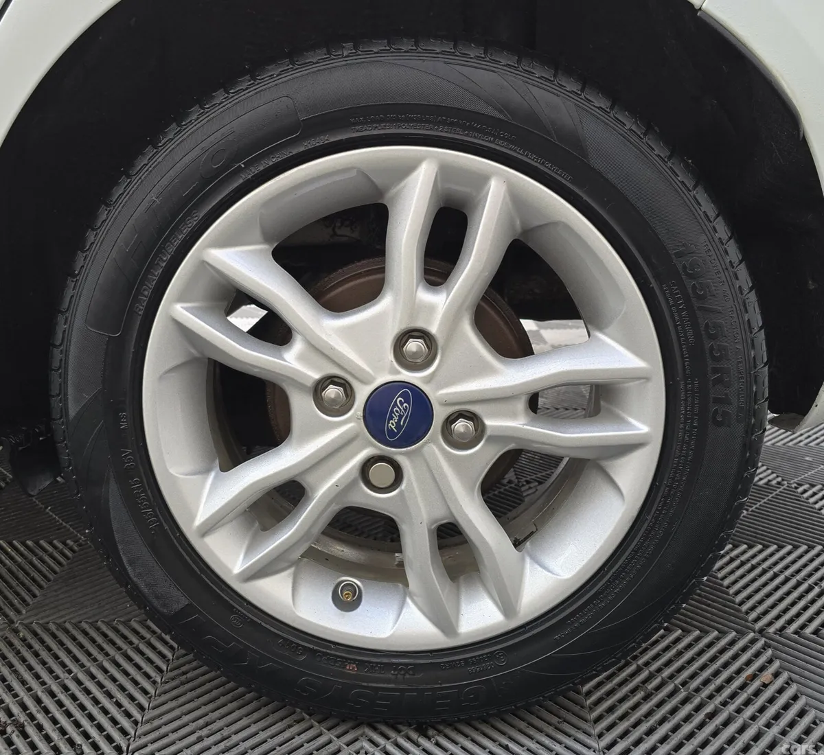 Ford Fiesta Hatchback, Petrol, 2016, White