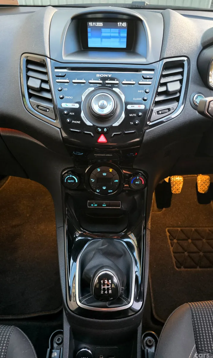 2015 Ford Fiesta 99k mi TITANIUM  1.0, Clare