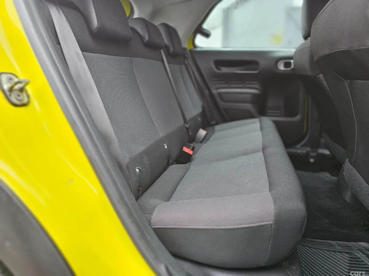 Citroen C4 Hatchback, Petrol, 2015, Yellow