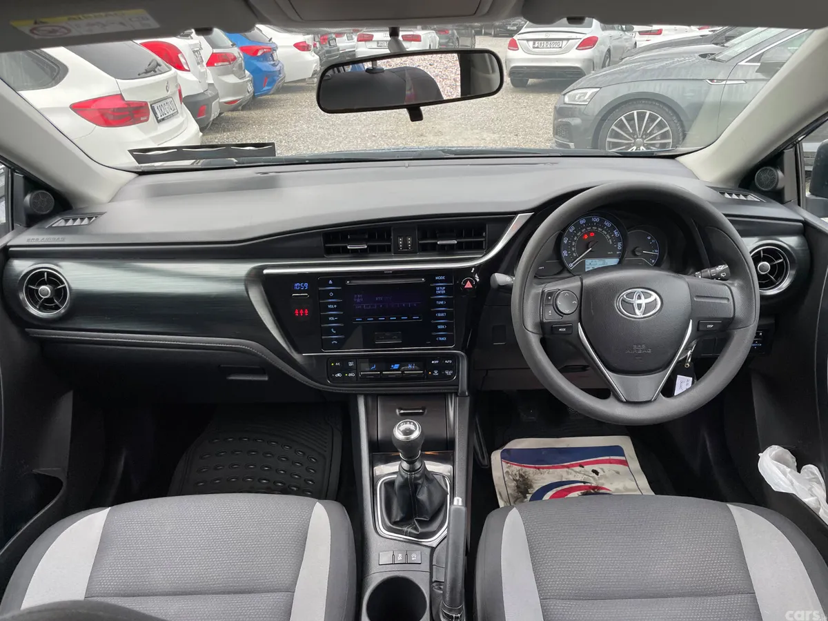 Toyota Auris Estate, Diesel, 2016, Blue