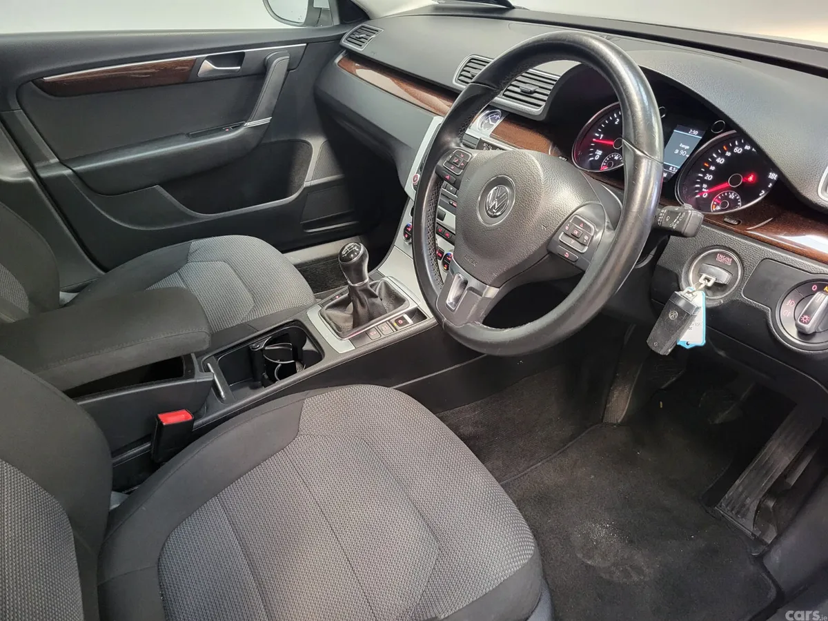 Volkswagen Passat Estate, Diesel, 2014, Silver