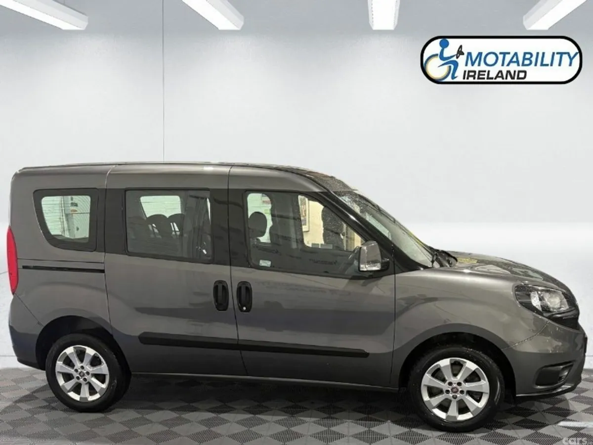 Fiat Doblo MPV, Petrol, 2020, Grey
