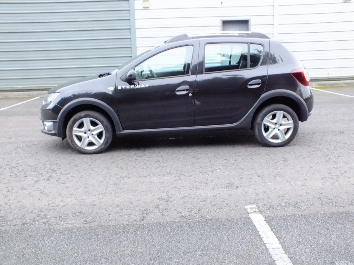 Dacia Sandero Stepway Hatchback, Diesel, 2016, Black