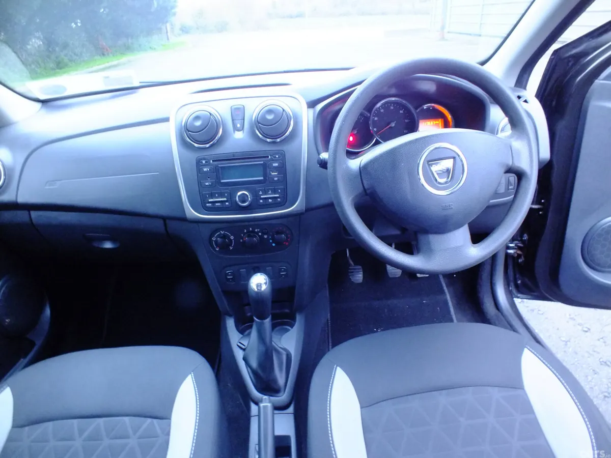 Dacia Sandero Stepway Hatchback, Diesel, 2016, Black
