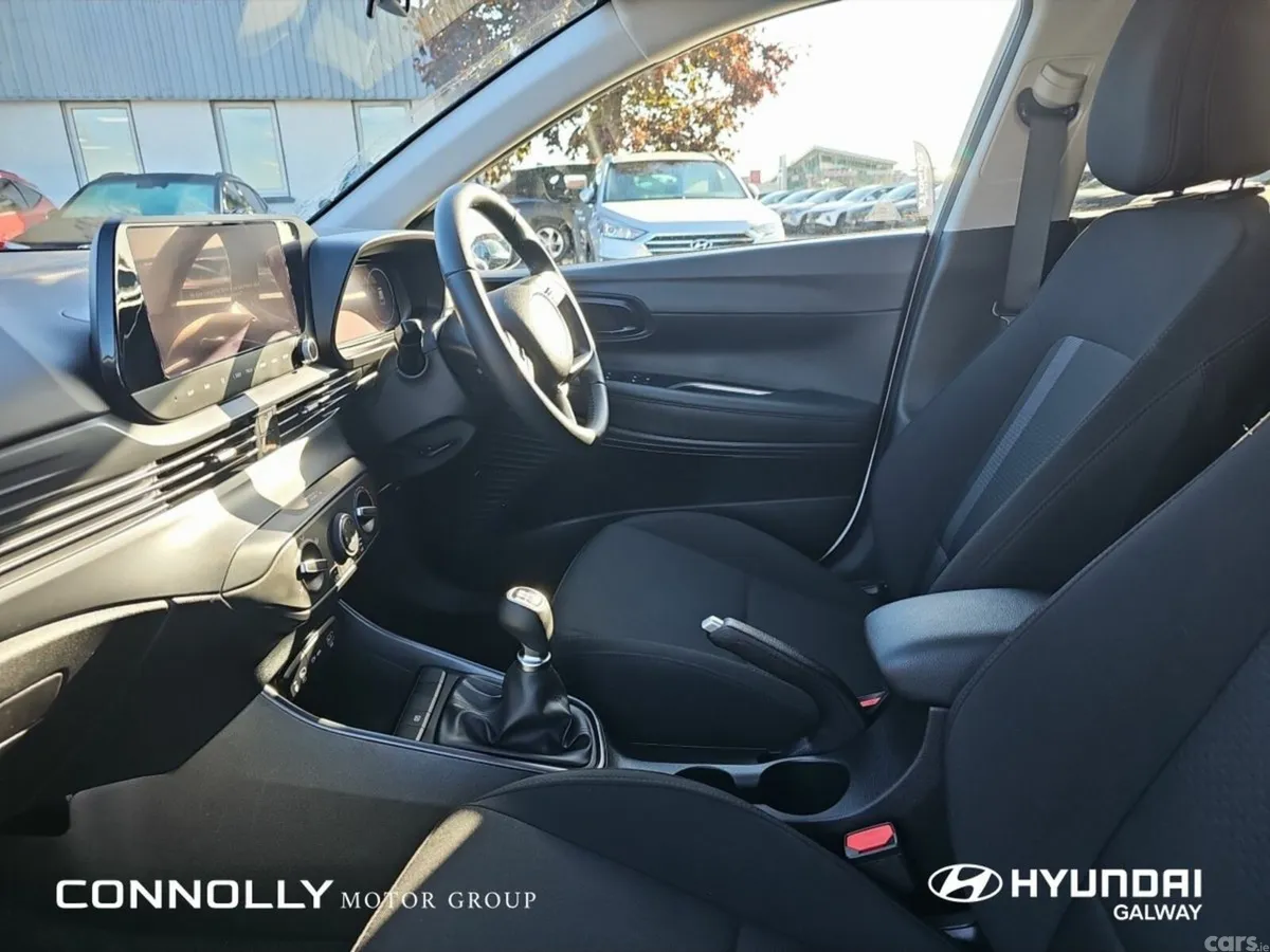 Hyundai i20 Hatchback, Petrol, 2026, White