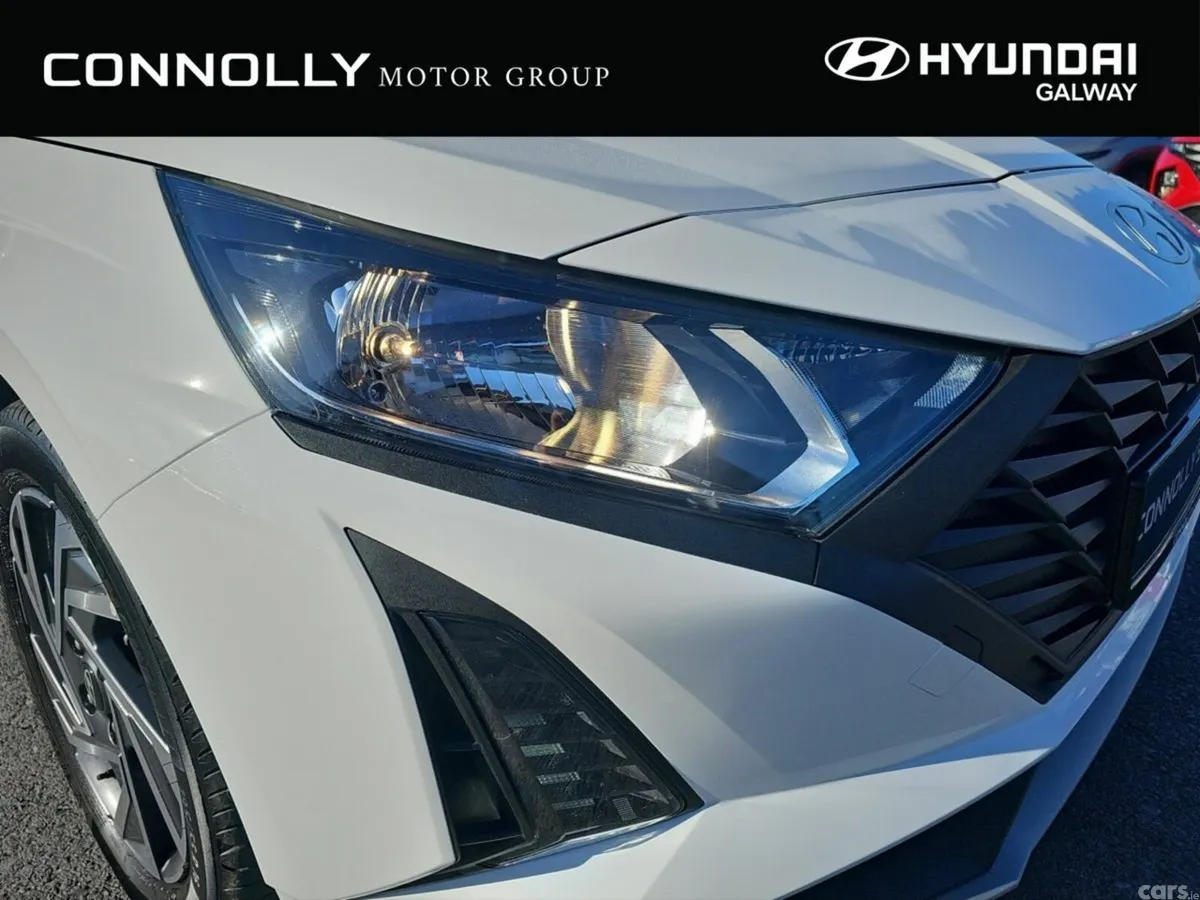 Hyundai i20 Hatchback, Petrol, 2026, White